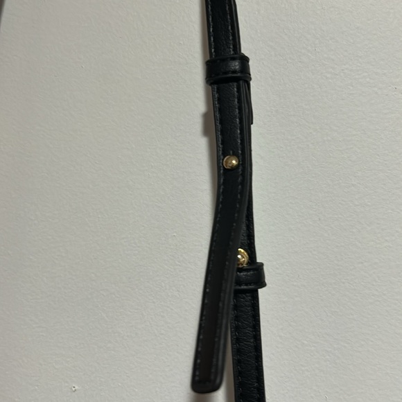 INC Leopard Print Shoulder Bag with Adjustable Strap and Gold Chain Detail - Picture 3 of 4